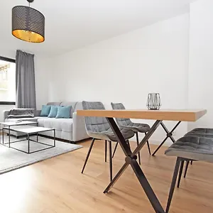 Lichtdurchflutete Apartment Bremen